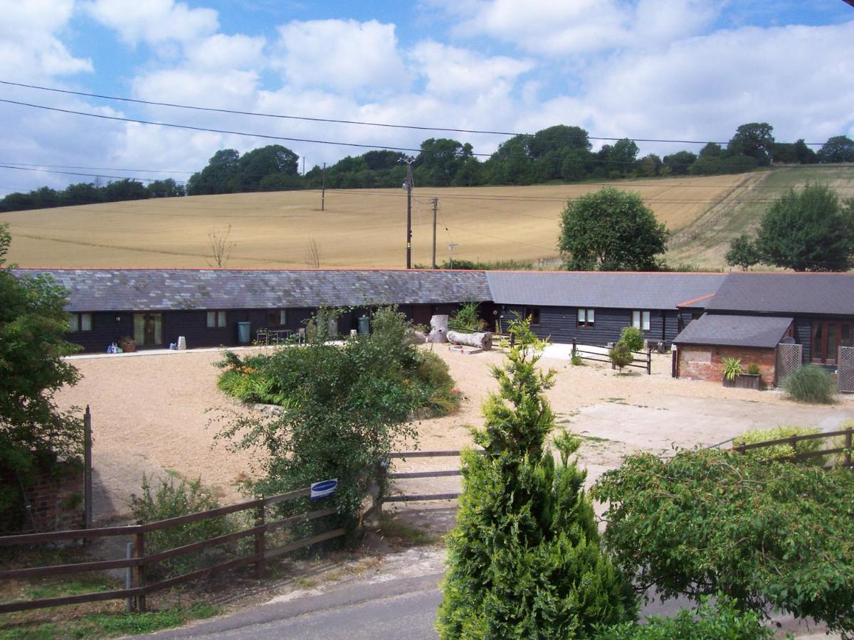 Five Cottages In Aonb And A Hobbit House! 坎特伯雷 外观 照片