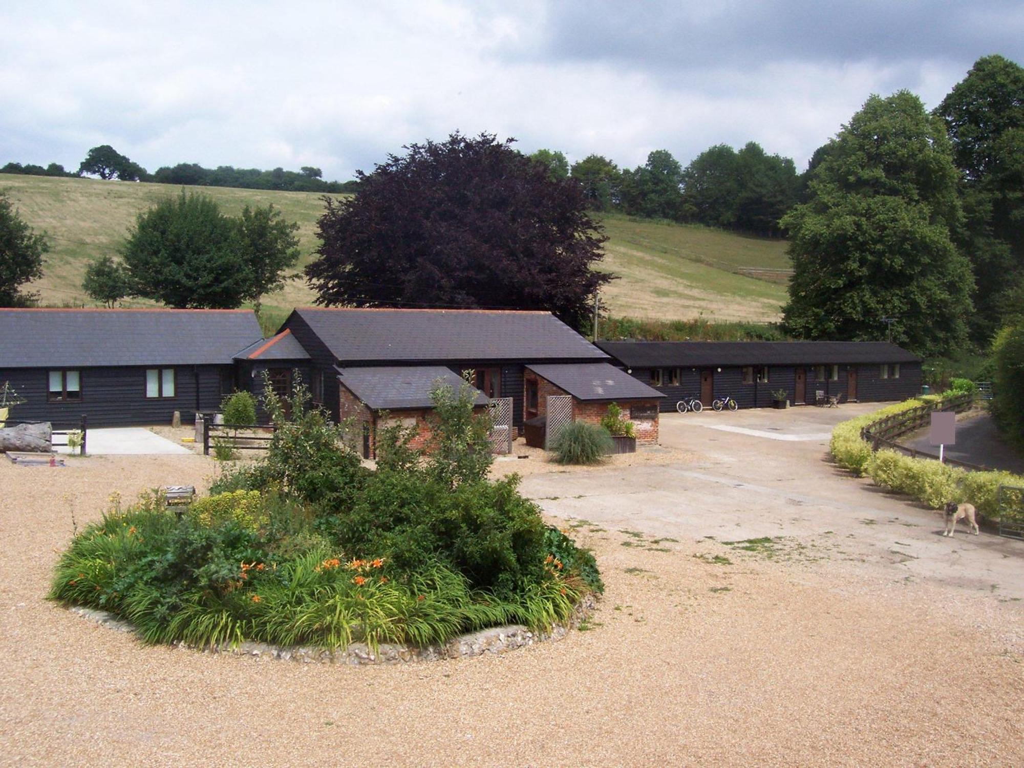 Five Cottages In Aonb And A Hobbit House! 坎特伯雷 外观 照片