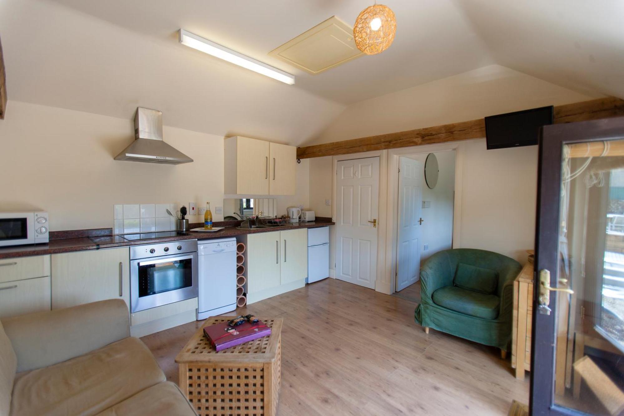 Five Cottages In Aonb And A Hobbit House! 坎特伯雷 外观 照片